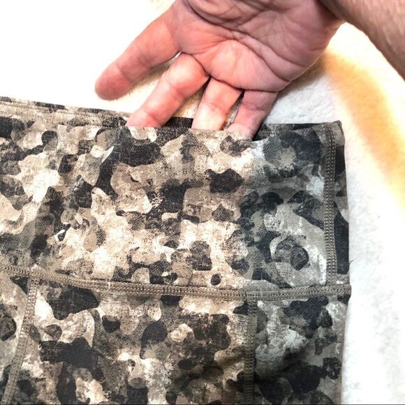 MONA B CAMO STIRRUP LEGGINGS - Picture 10 of 10